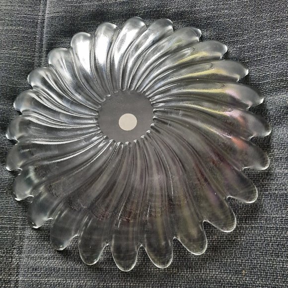 Vintage Waltherglas collection Germany Frosted Glass Petal Serving Dish - Picture 2 of 4